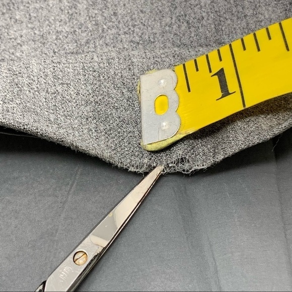 Talbots Women’s Gray Wool Blend High Rise Straight Leg Slacks Trousers Size 8 P - Picture 16 of 16